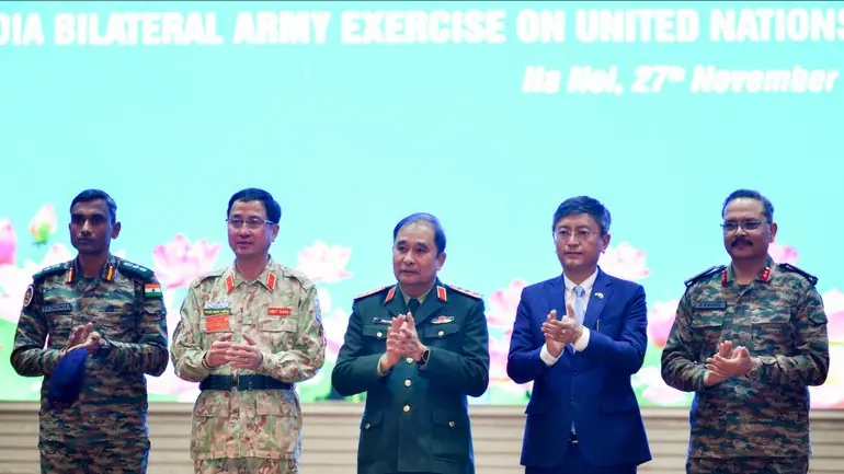 Bế mạc diễn tập song phương Việt Nam-Ấn Độ VINBAX 2025